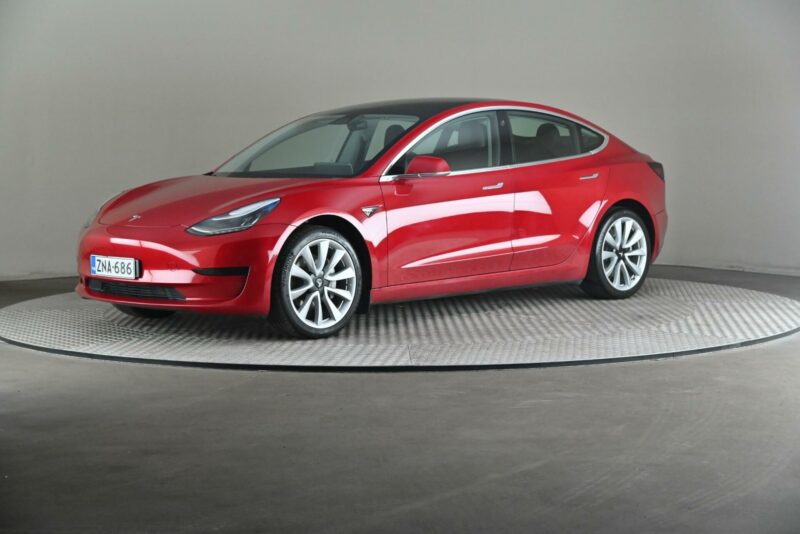 Tesla Model 3 – Future Drivalia Vantaa