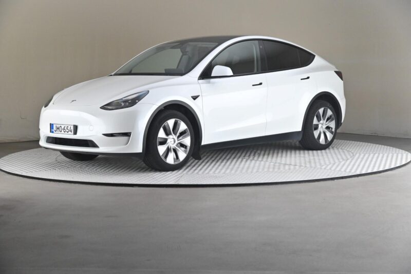 Tesla Model Y – Future Drivalia Vantaa