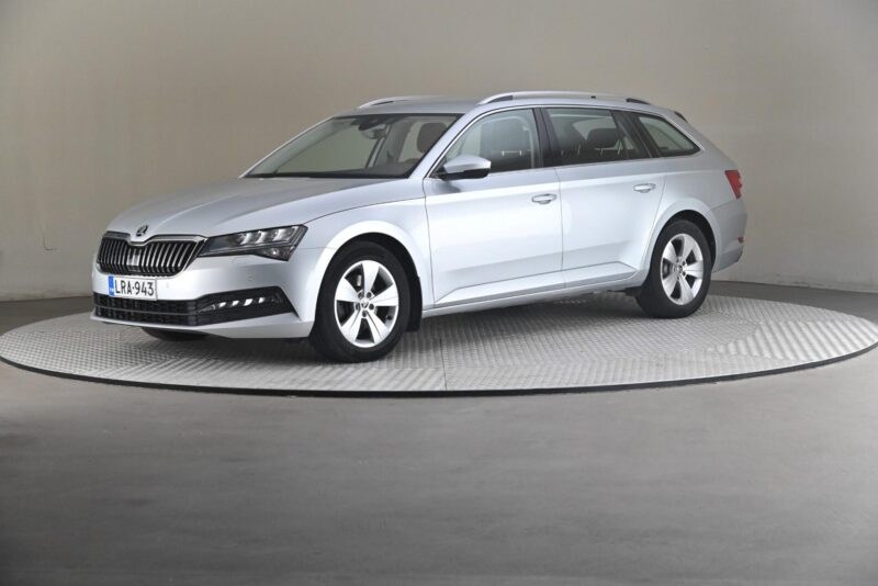 Skoda Superb – Future Drivalia Vantaa