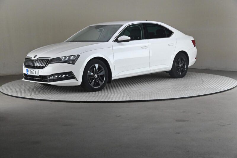 Skoda Superb – Future Drivalia Vantaa