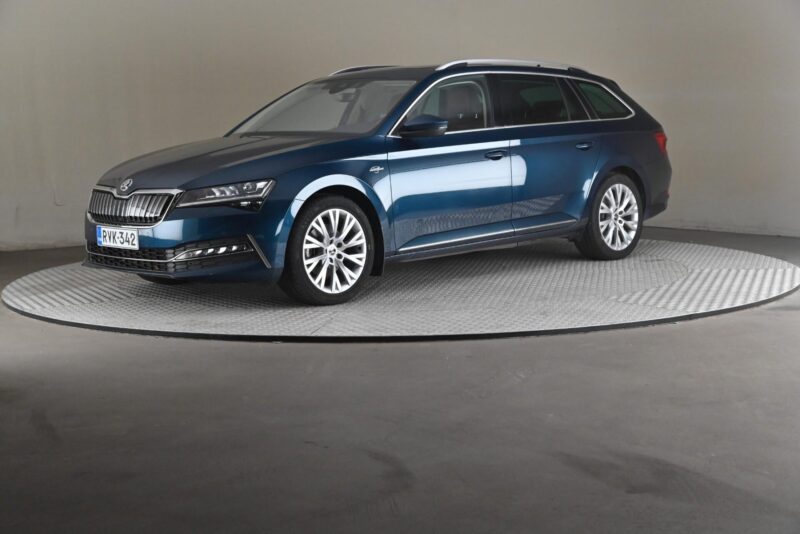 Skoda Superb – Future Drivalia Vantaa