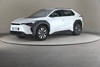 Toyota bZ4X Maastoauto vm. 2023 160 kW Automaattinen