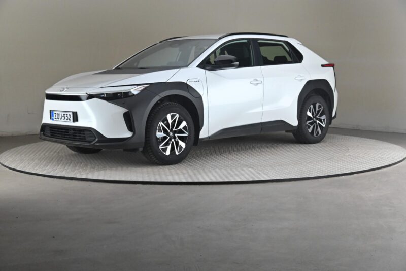 Toyota bZ4X – Future Drivalia Vantaa