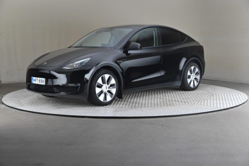 Tesla Model Y – Future Drivalia Vantaa