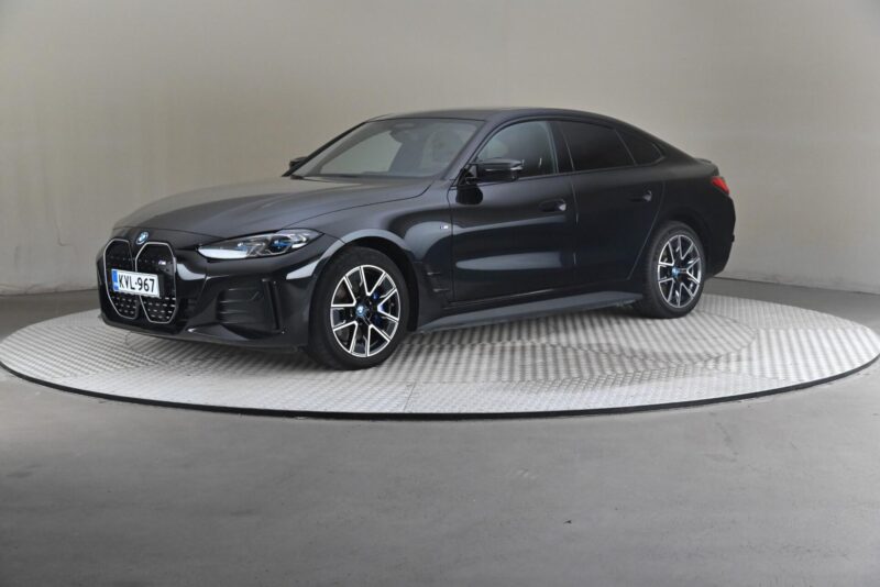 BMW i4 M50 – Future Drivalia Vantaa